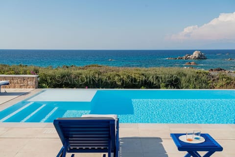 Villa for rent in Portobello di Gallura with private pool near the beach