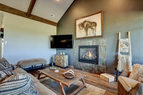 Cozy living room with gas fireplace