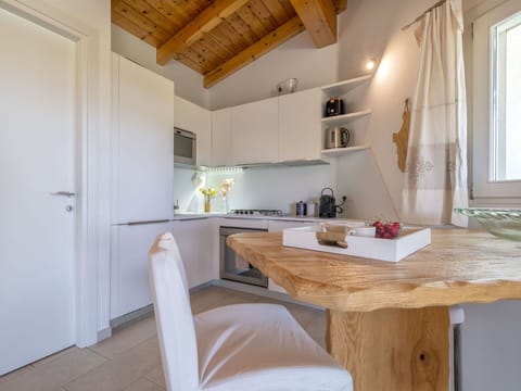 Cabinetry, Property, Furniture, Countertop, Window, Wood, Table, Kitchen, Floor, Interior Design