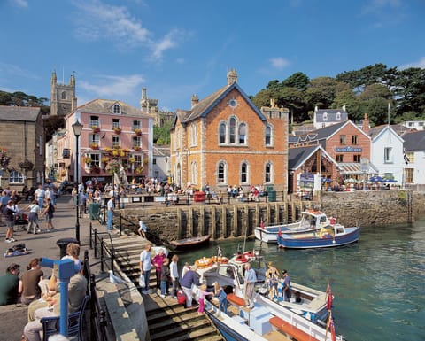 The Town Quay in Fowey - just 2 minutes walk from the flat