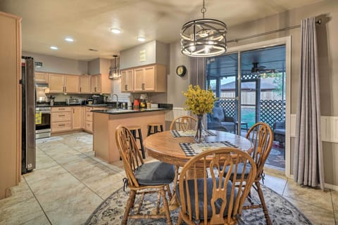 Dining Room | Dishware/Flatware Provided