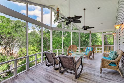 Topsail Beach | 3BR | 2BA | Single Story | 2,000 Sq Ft | Stairs Required