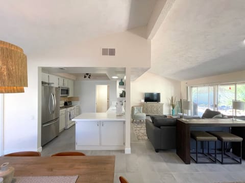 Lots of daylight and high ceilings. 