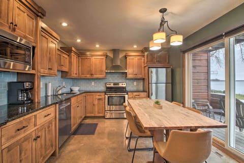 Kitchen | Fully Equipped | Stainless Steel Appliances