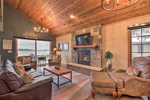 Pelican Lake Vacation Rental | 3BR | 2BA | 1 Step Required | 1,500 Sq Ft