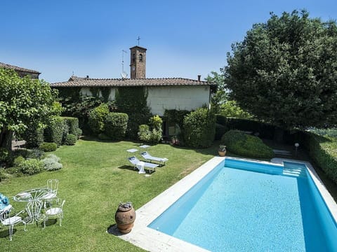 Autumn, Building Exterior, Spring, Summer