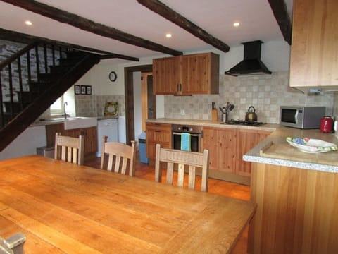 Kitchen in Tournesol