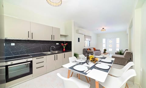 Kitchen area. HotelPraxis Group | Etoile Villa