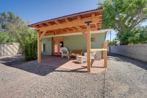 Cottonwood Vacation Rental | 2BR | 1BA | 865 Sq Ft | 2 Steps to Enter