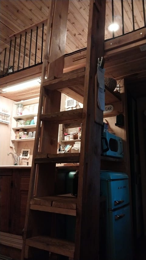 must be able to climb the steep ladder to get to the loft with 2 mattresses 