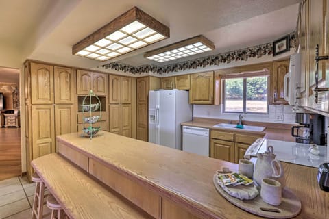 Fully Equipped Kitchen | Cooking Basics | Coffee Maker