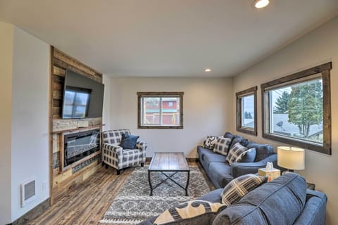 Bigfork Vacation Rental | 2BR | 1BA | Step-Free Access | 950 Sq Ft