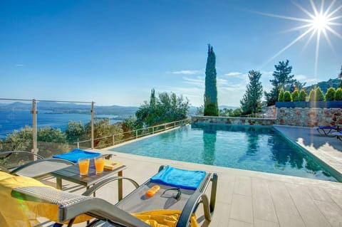 Villa Alonaki image