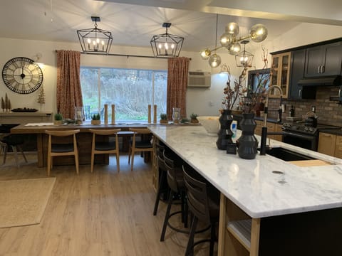 Great area to cook, dine, play board games. 