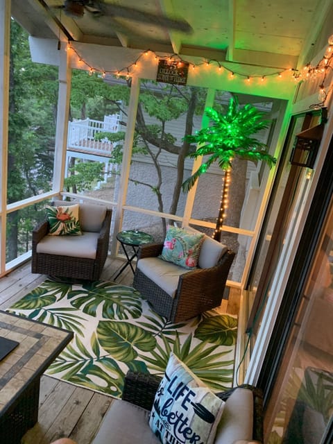 Enjoy evenings on the screened in porch!