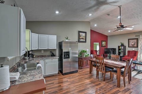 Kitchen | Fully Equipped | Main Level | Cooking Basics | Garbage Disposal