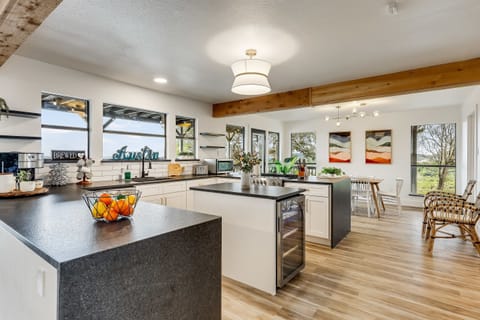 Channel your inner chef in our fully-equipped kitchen