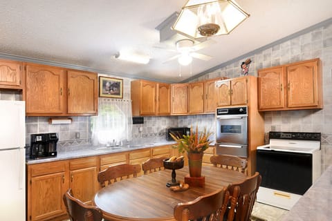 b23c8e9d-b9ad-4651-82ce-77e680f4447c