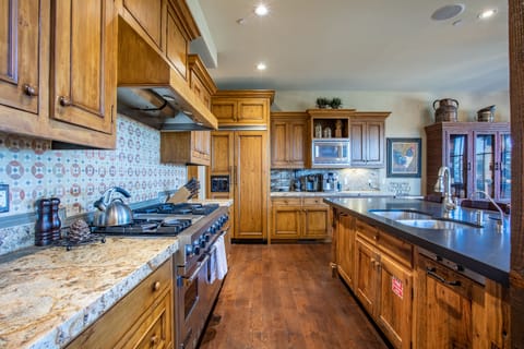 Fully stocked kitchen