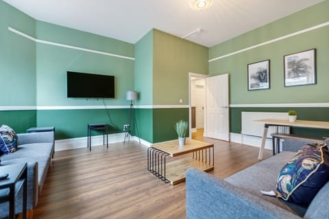 Living Room / Lounge