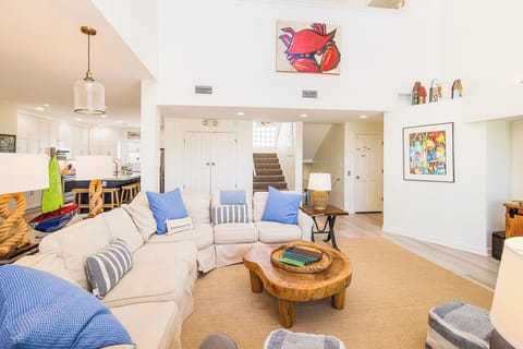 Trident House - Gulf Font Living Area 9