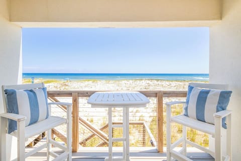 Trident House - Gulf Front Deck Main Level