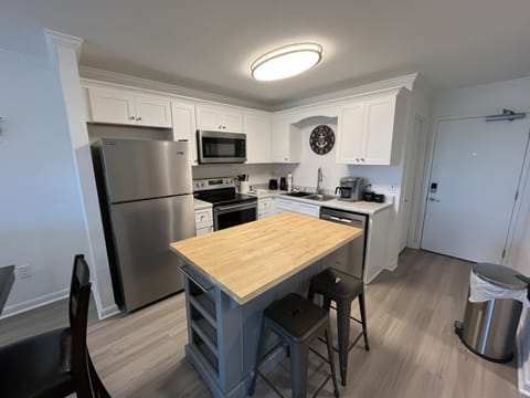 Fully furnished kitchen with everything you need