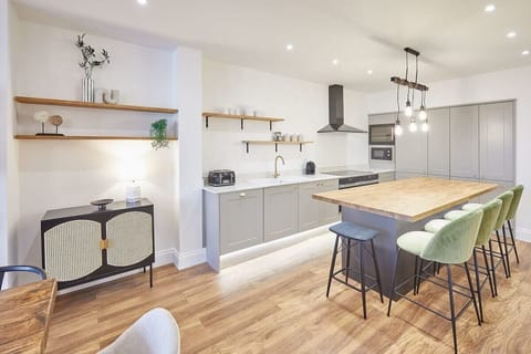 Albion House, Whitby - Host & Stay