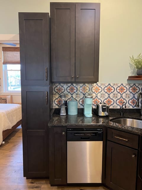 Kitchen + Storage with Keurig, blender, toaster and more!