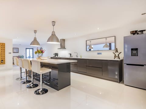 Kitchen | Oast Barn, Letheringsett