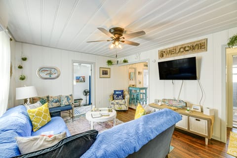 Rockport Vacation Rental | 3BR | 1.5BA | 4 Stairs Required for Access