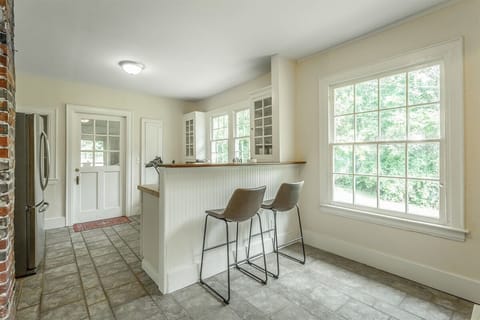 dinning area and kitchen