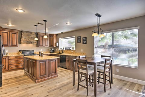 Kitchen | Fully Equipped