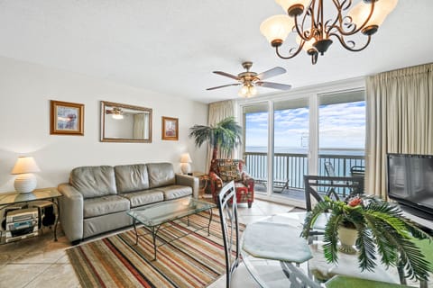 Pelican Beach Resort rental 1208 in Destin, FL - BEACHFRONT!