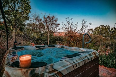 brand new 8 person therapy masaging jacuzzi open all year around