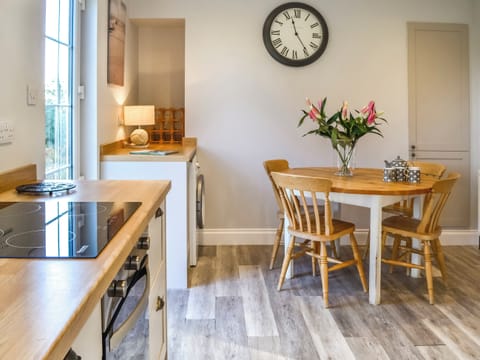 Kitchen/diner | Clarksburn Blue, Newton Stewart