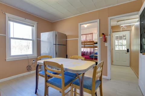 Ellenville Vacation Rental | 2BR | 1BA | 1,000 Sq Ft | 4 Steps Required