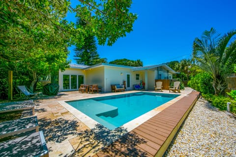 North End Zen by Anna Maria Island Accommodations
