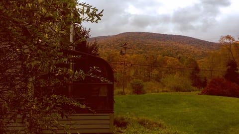 SIDE PORCH AUTUMN MOUNTAIN VIEW