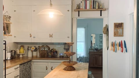 DOORWAY TO DINING ROOM