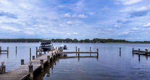 Private dock