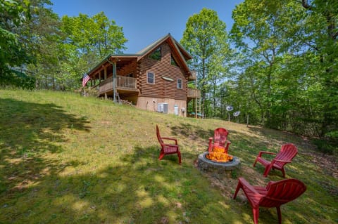 Welome to Maple Hill Cabin in Lake Lure, NC
