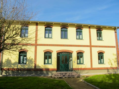 Plant, Sky, Window, Tree, Land Lot, Grass, Roof, Landscape, Facade