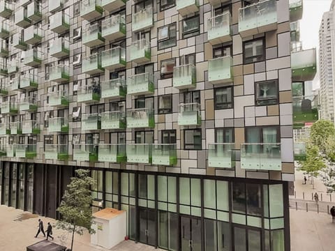Building, Window, Tower Block, Urban Design, Condominium, Rectangle, Material Property, Residential Area, Facade, Commercial Building