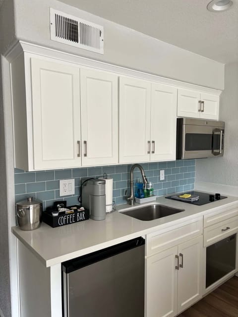 Kitchenette with Keurig 