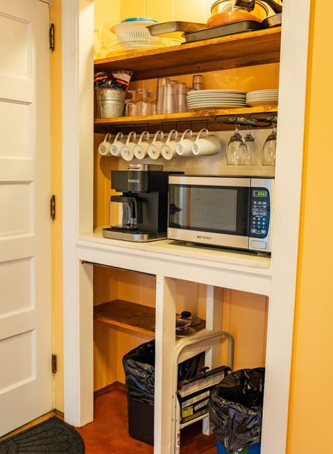 Kitchenette with coffee bar