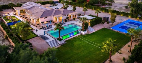 Spectacular Property! Pickleball, Large Pool, Spa, Grass Volleyball, 9 hole Golf