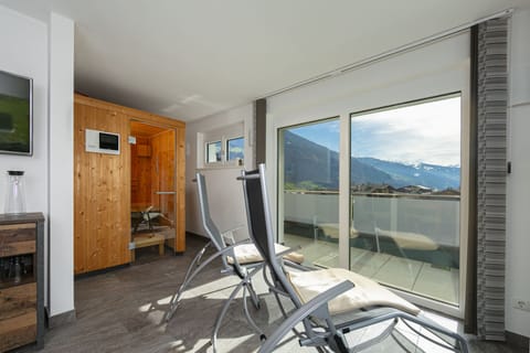 Sauna -Wellness-Bereich mit Roof Top  im 2.Obergschoss