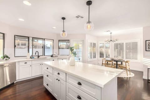 Clean & crisp design throughout