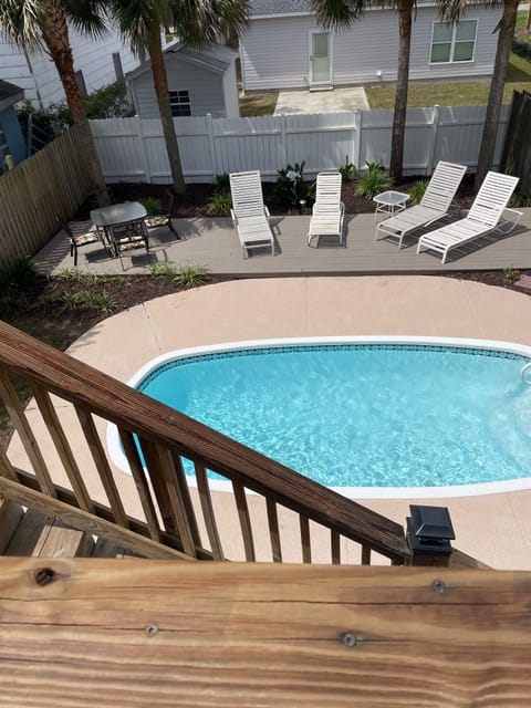 Private pool with sun deck